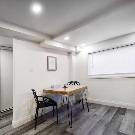 Renovated Guest Suite Near The Lake & High Park In Toronto! Zewnętrze zdjęcie