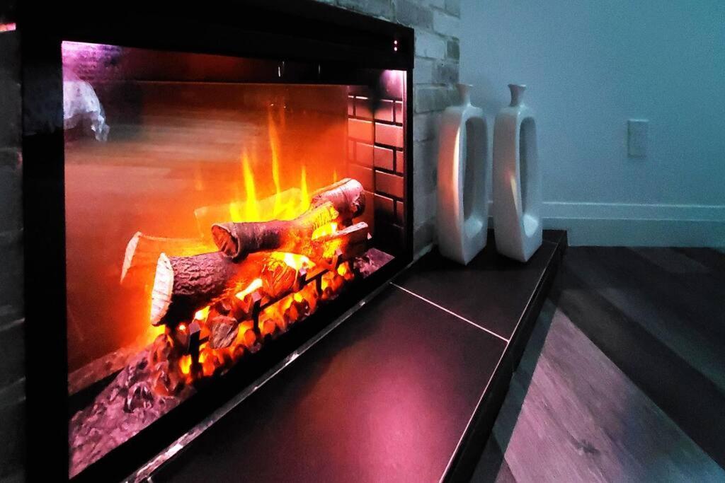 Renovated Guest Suite Near The Lake & High Park In Toronto! Zewnętrze zdjęcie